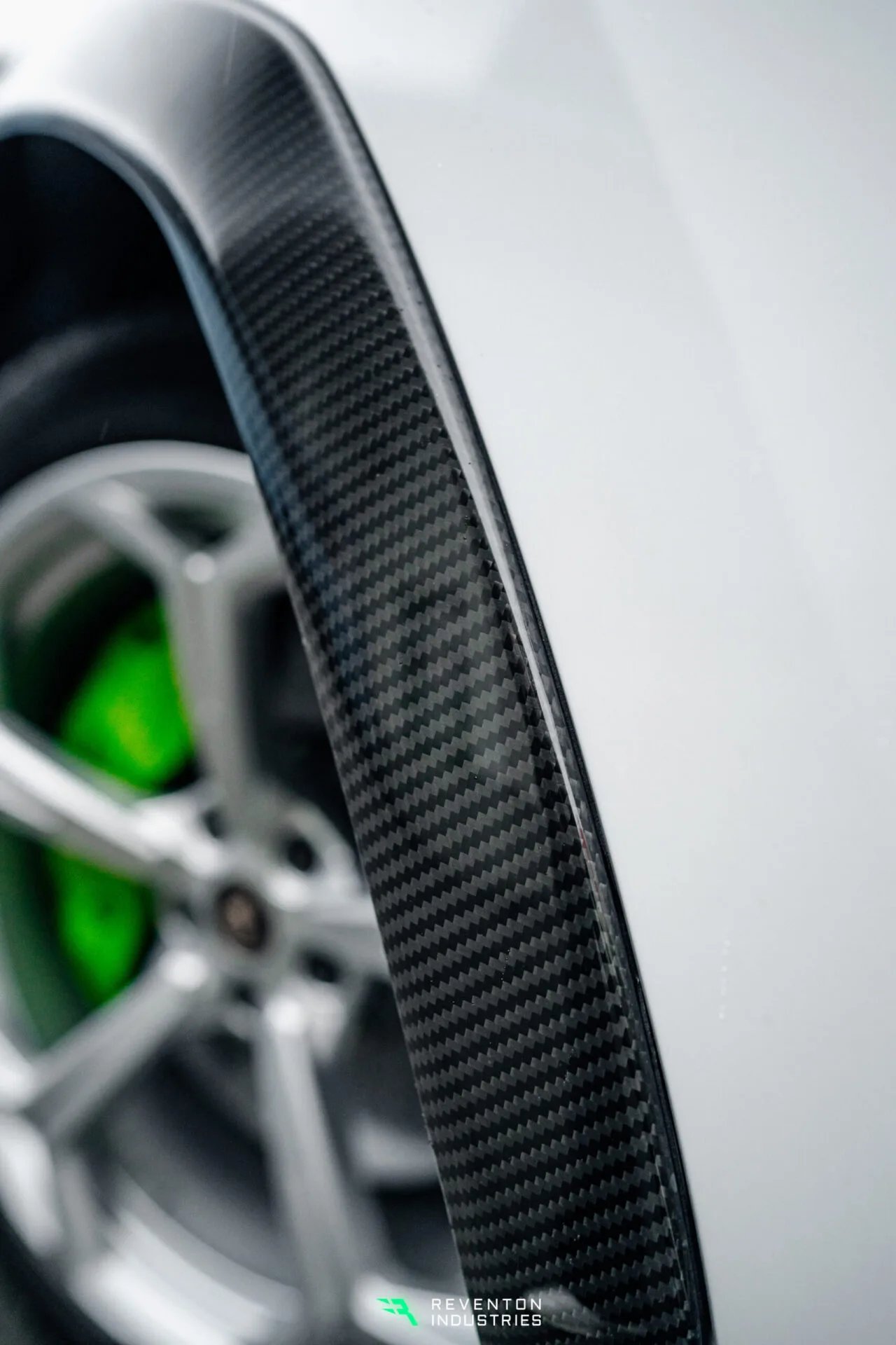 WHEEL ARCHES STRADA carbon Lamborghini URUS