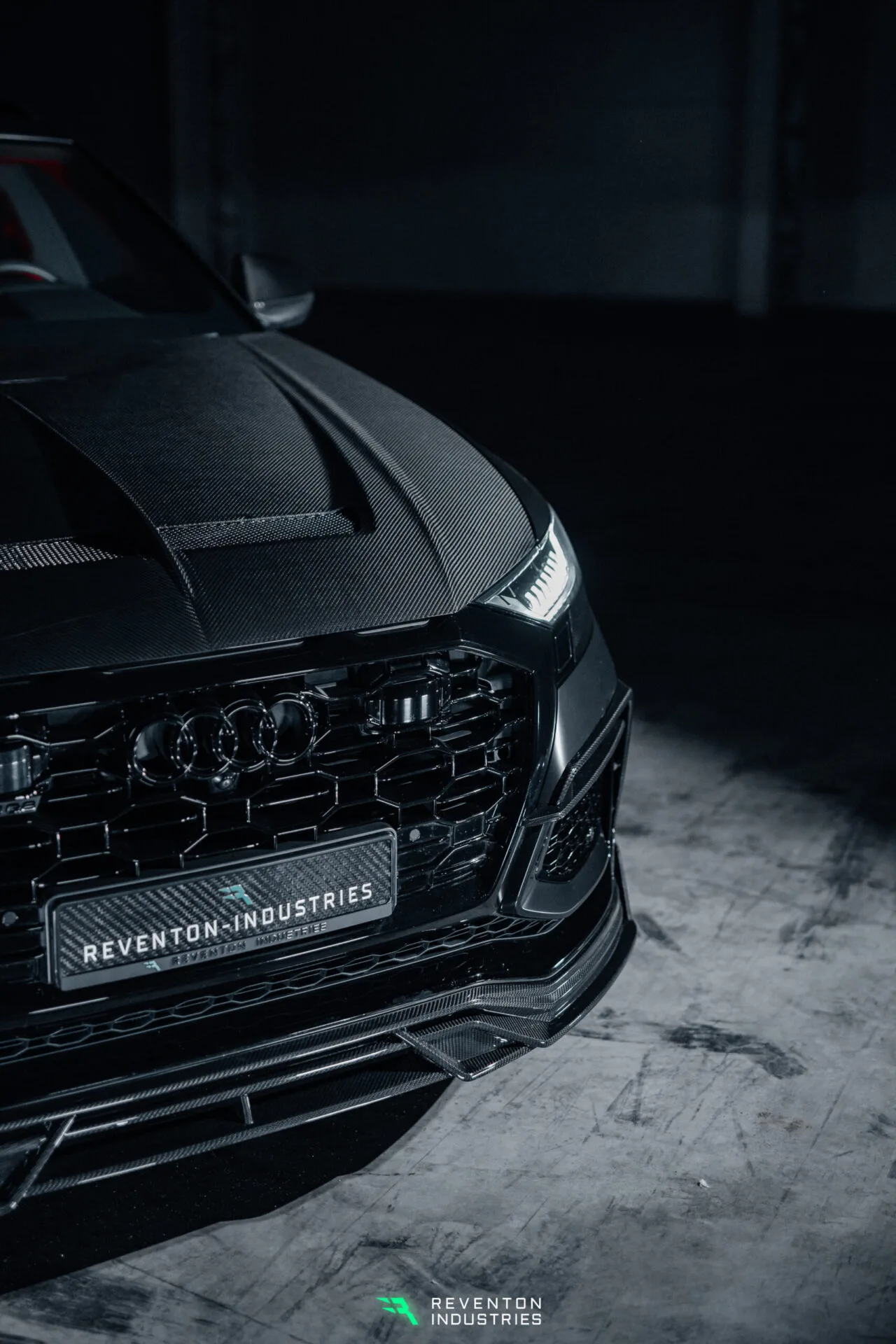 FRONT LIP TROPHY carbon Audi RSQ8