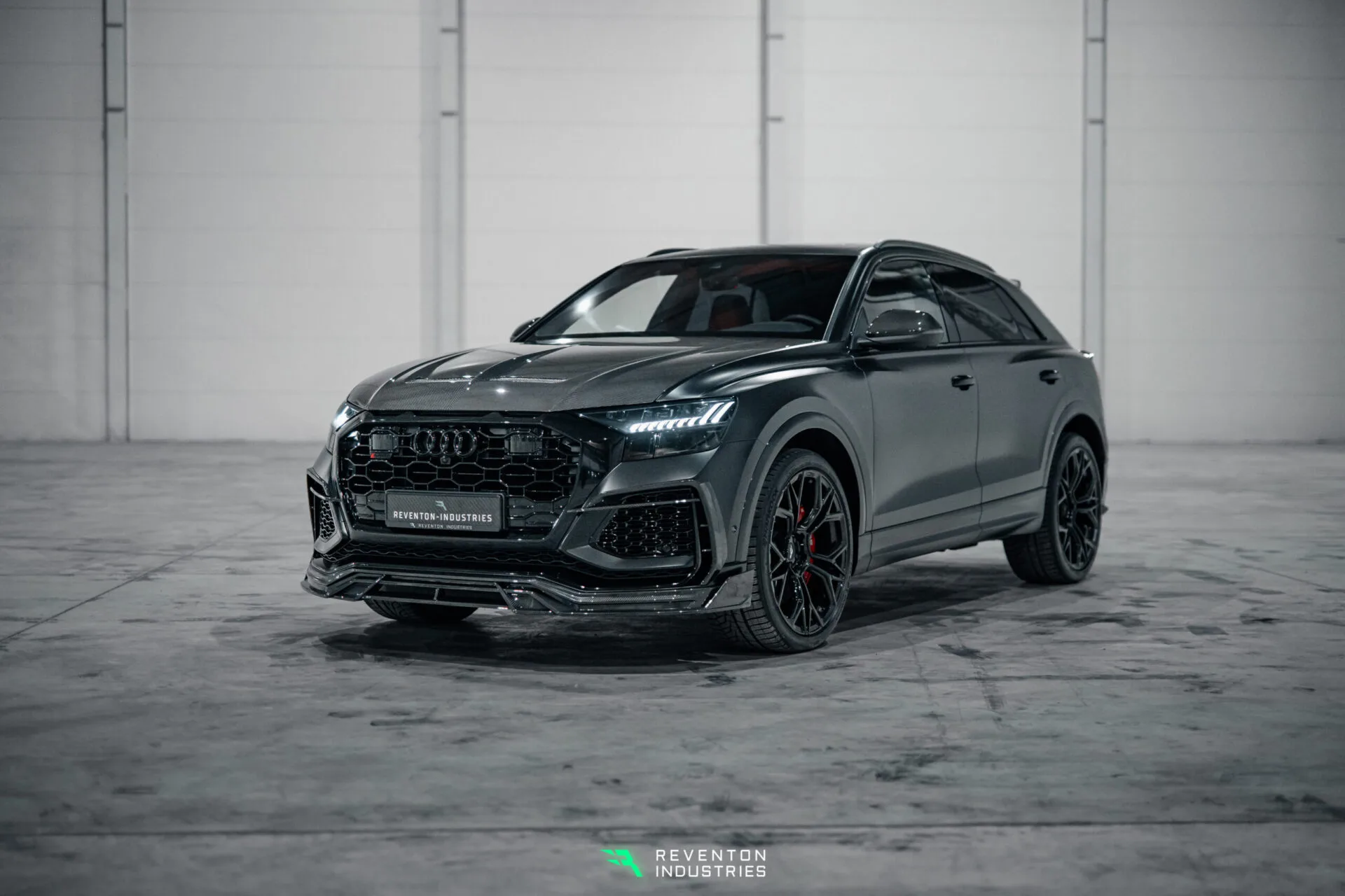 BONNET TROPHY carbon Audi RSQ8