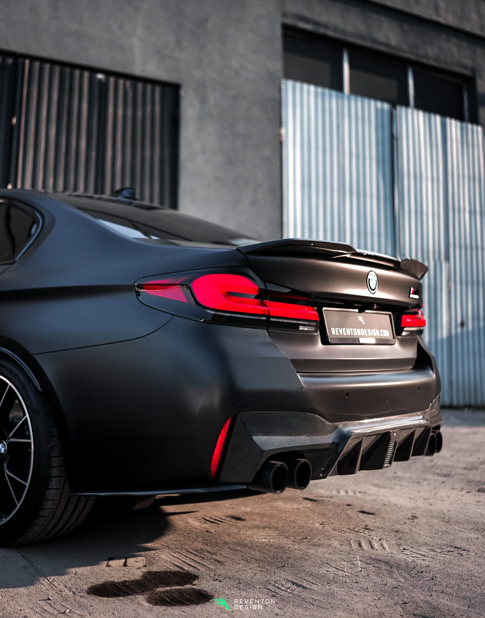 DIIFFUSER LED V2 carbon BMW M5 F90