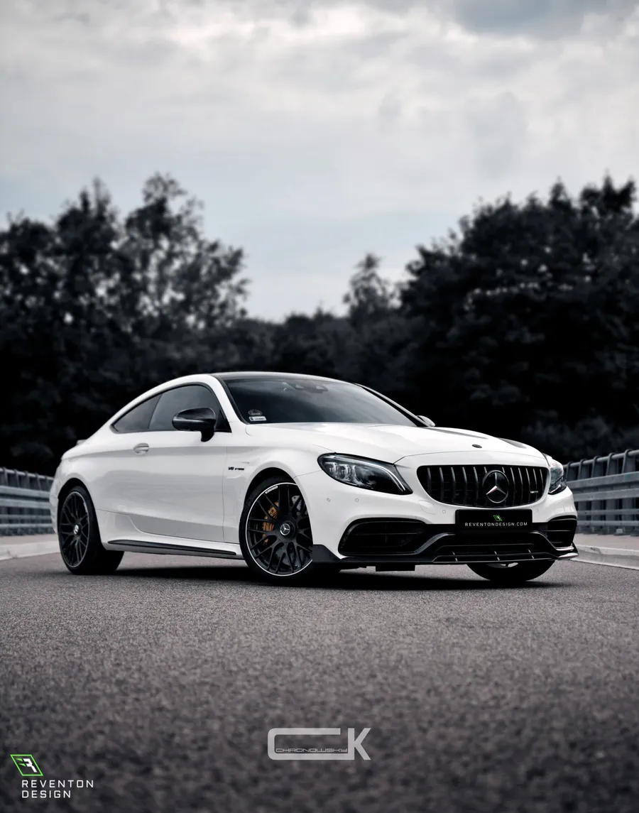 Mercedes C63 SEDAN Reventon
